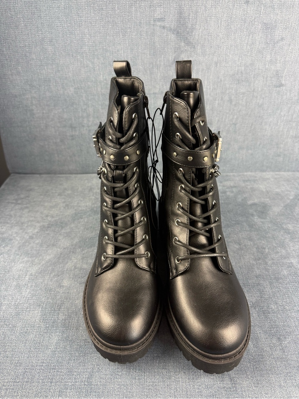 POP Women’s Black Faux Leather Lace Up Ankle Boots SZ 10 New Heeled Chunky Chain - Picture 2 of 8